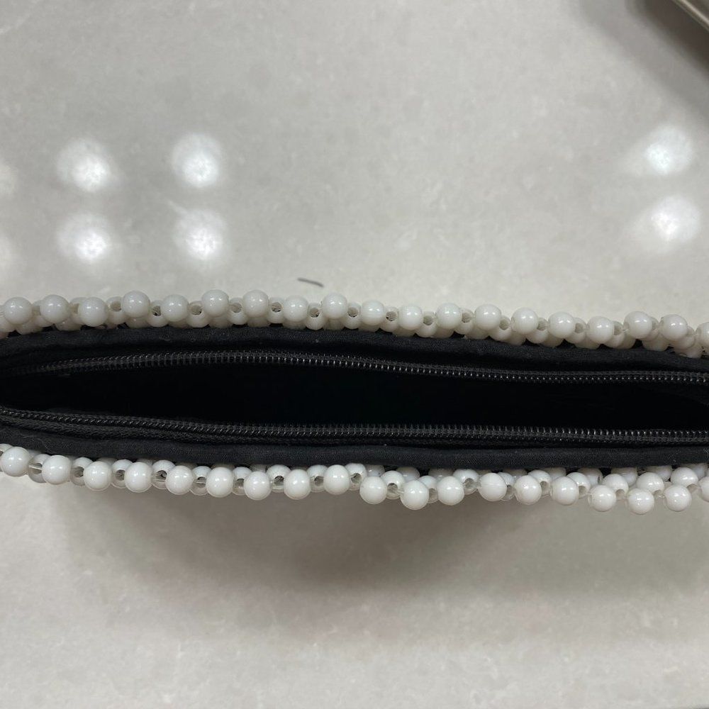 Vintage BAGTONE Black & White Beaded Clutch Bag 🖤 Mod 60s/70s Y2K Vibes - Picture 10 of 15